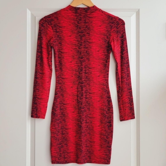 Pretty Little Thing red animal print long sleeve bodycon mini dress - Picture 2 of 9